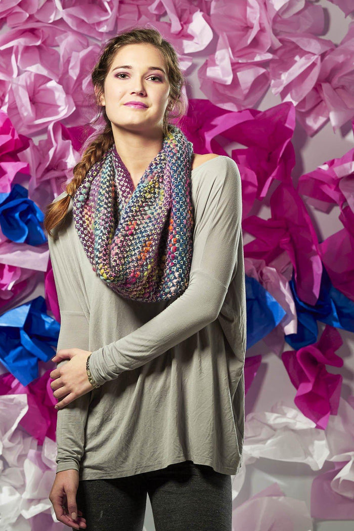 Hanasaku Cowl Pattern Universal Yarn