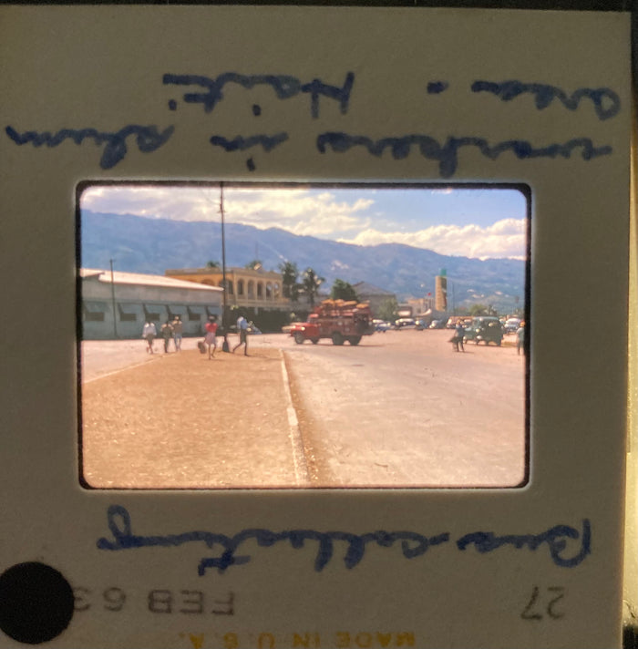 (Haiti) 16 Color 35mm Slides: Port au Prince, Kenscoff, Market, Mountains. (1963).