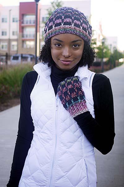 Latta Park Hat and Mittens Pattern Universal Yarn